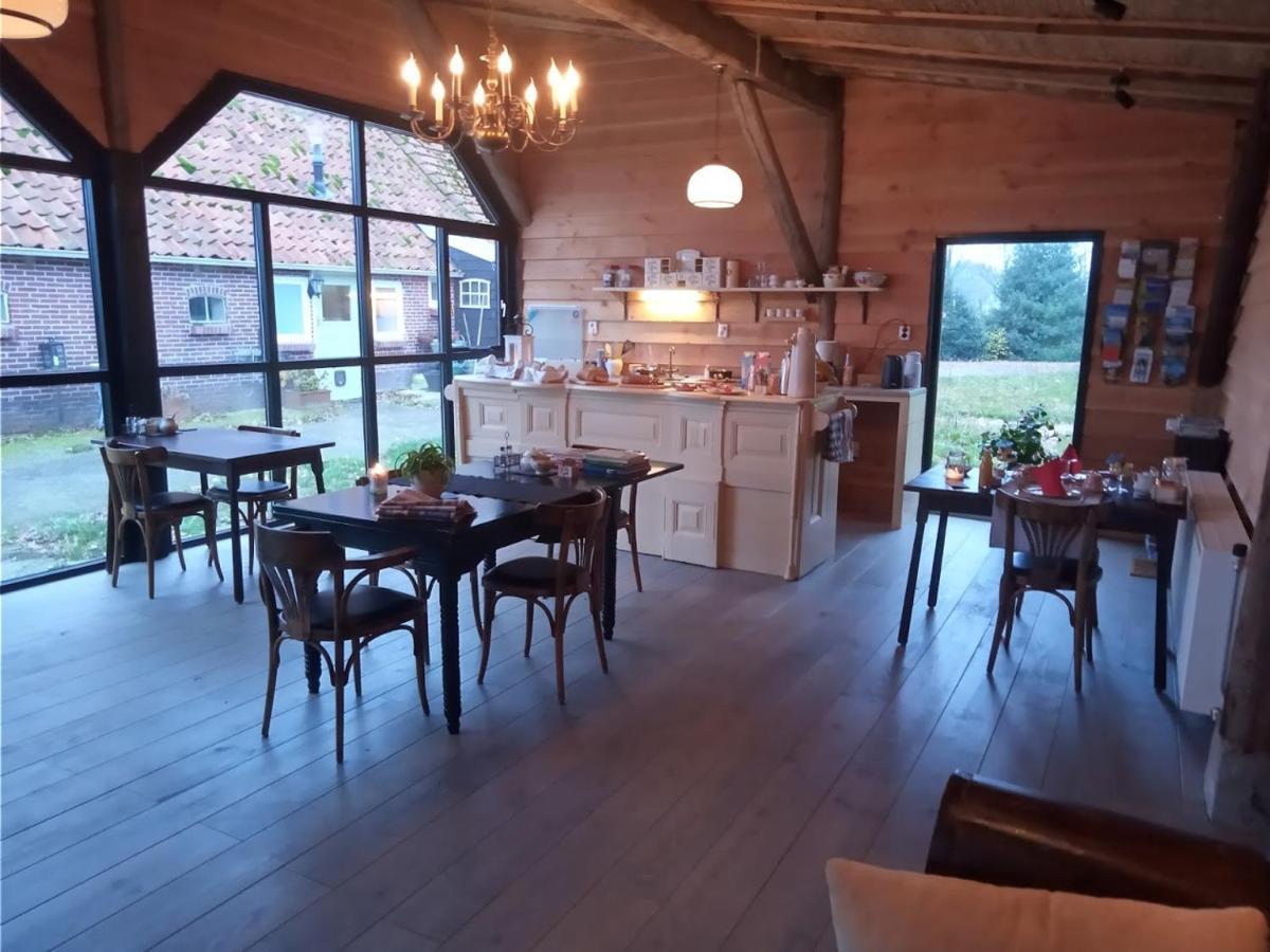 Pipowagen Elsebein Groningen Westerwolde Unieke Ligging Met Eigen Tuin En Vrij Uitzicht Over Veld Naar Natuurgebied Onstwedde Exteriör bild